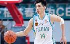 他是CBA最爽球员，拿4年2400万肥约，场均2.1分，33岁功成身退